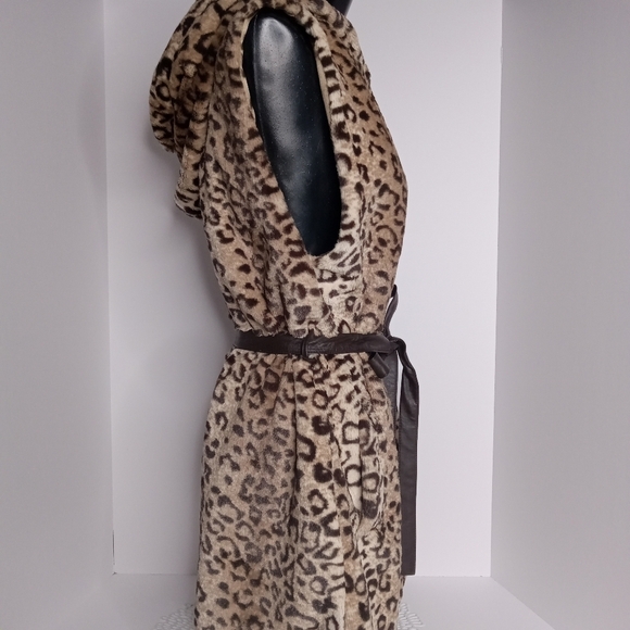 JOU JOU FAUX FUR ANIMAL PRINT VEST WITH BELT & HOOD FULLY LINED‎ SIZE LARGE VGC - Picture 6 of 13